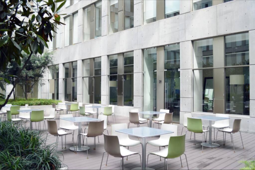 Downtown Pool & Gym Appartement